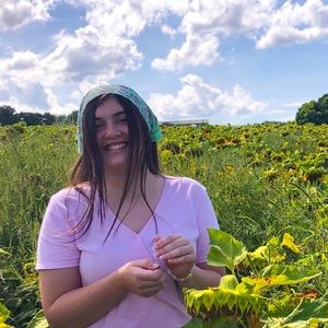 Meet your Posher, Brooke